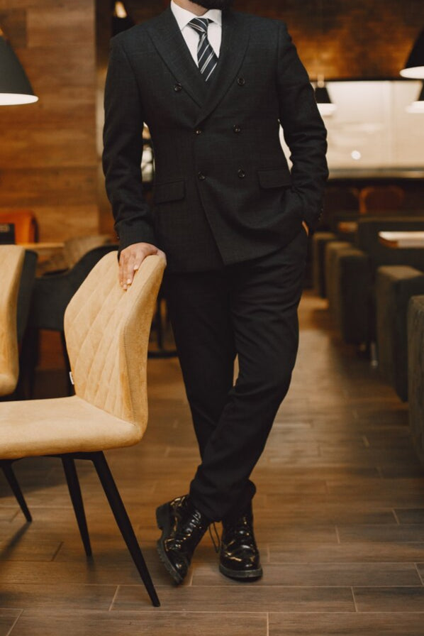 Double Breasted 2 button suit (Bespoke)