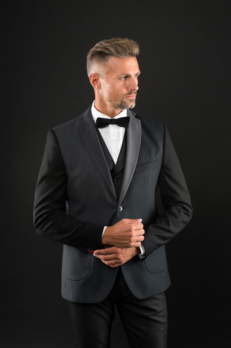 Single Breasted Tuxedo / Dinner Suit (Bespoke)